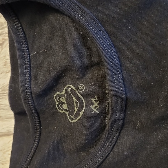 Ladies top - Picture 2 of 4